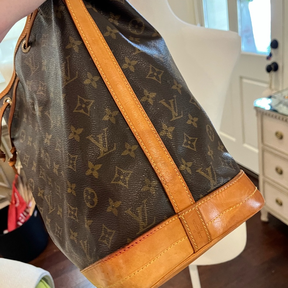 “SOLD*Louis Vuitton Monogram Bucket Bag vintage - Picture 4 of 16